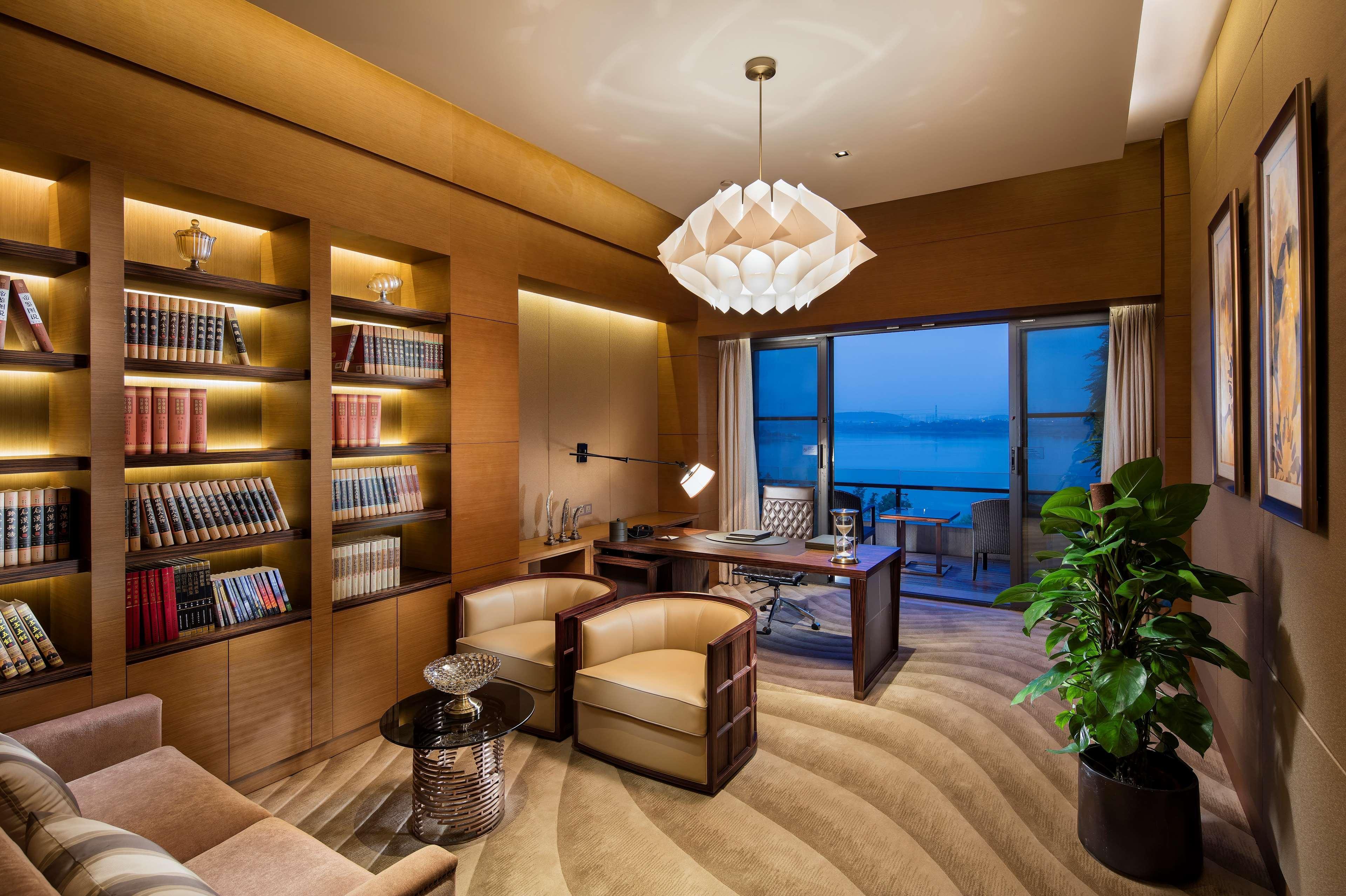 Hilton Wuhan Optics Valley מראה חיצוני תמונה