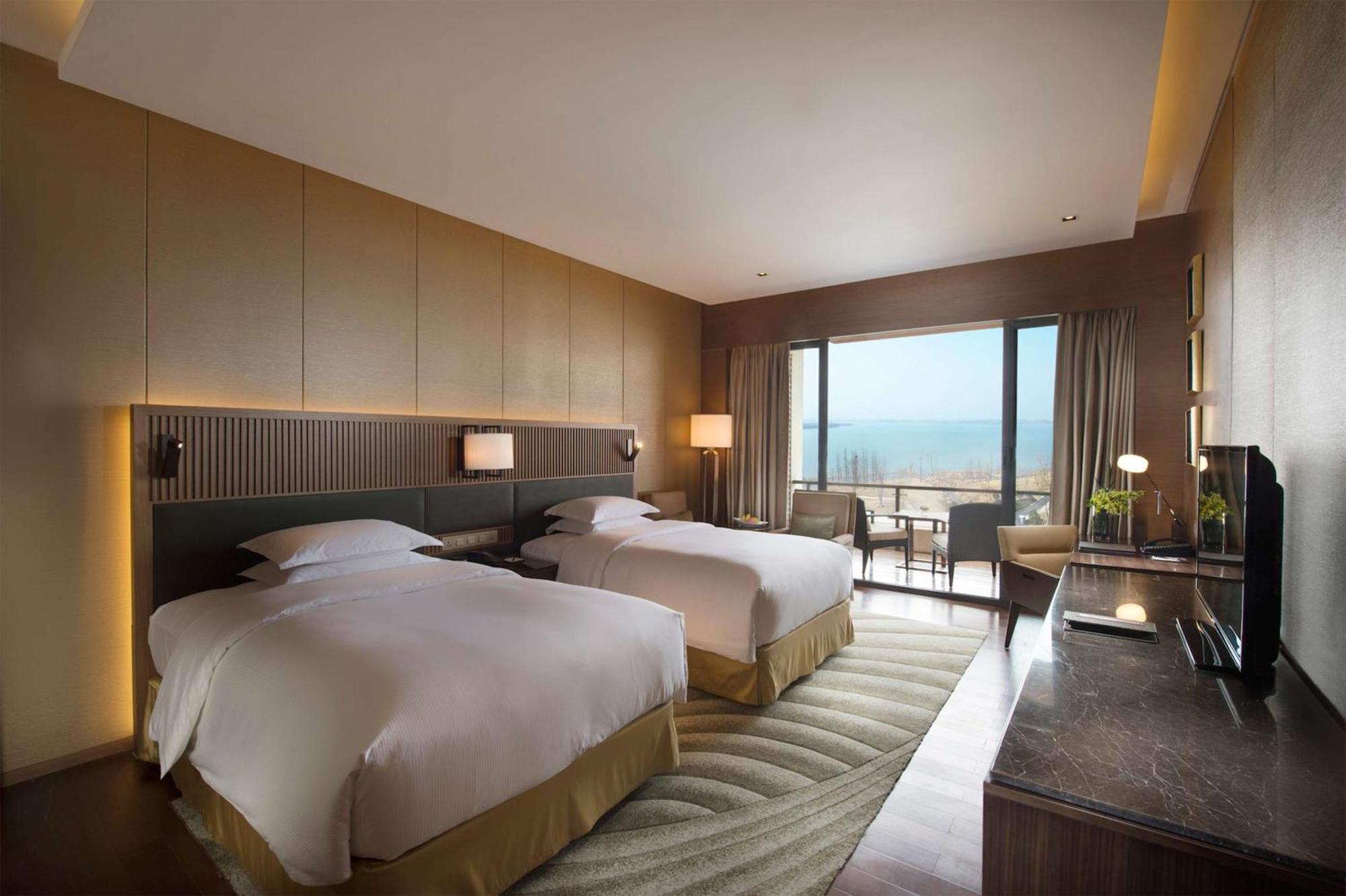 Hilton Wuhan Optics Valley מראה חיצוני תמונה