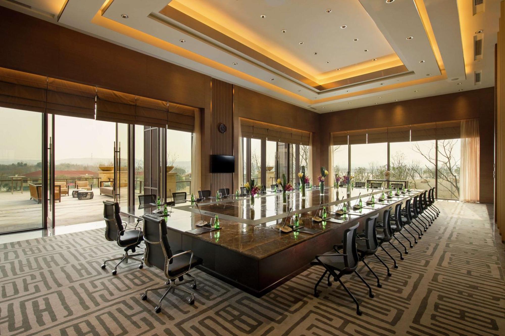 Hilton Wuhan Optics Valley מראה חיצוני תמונה